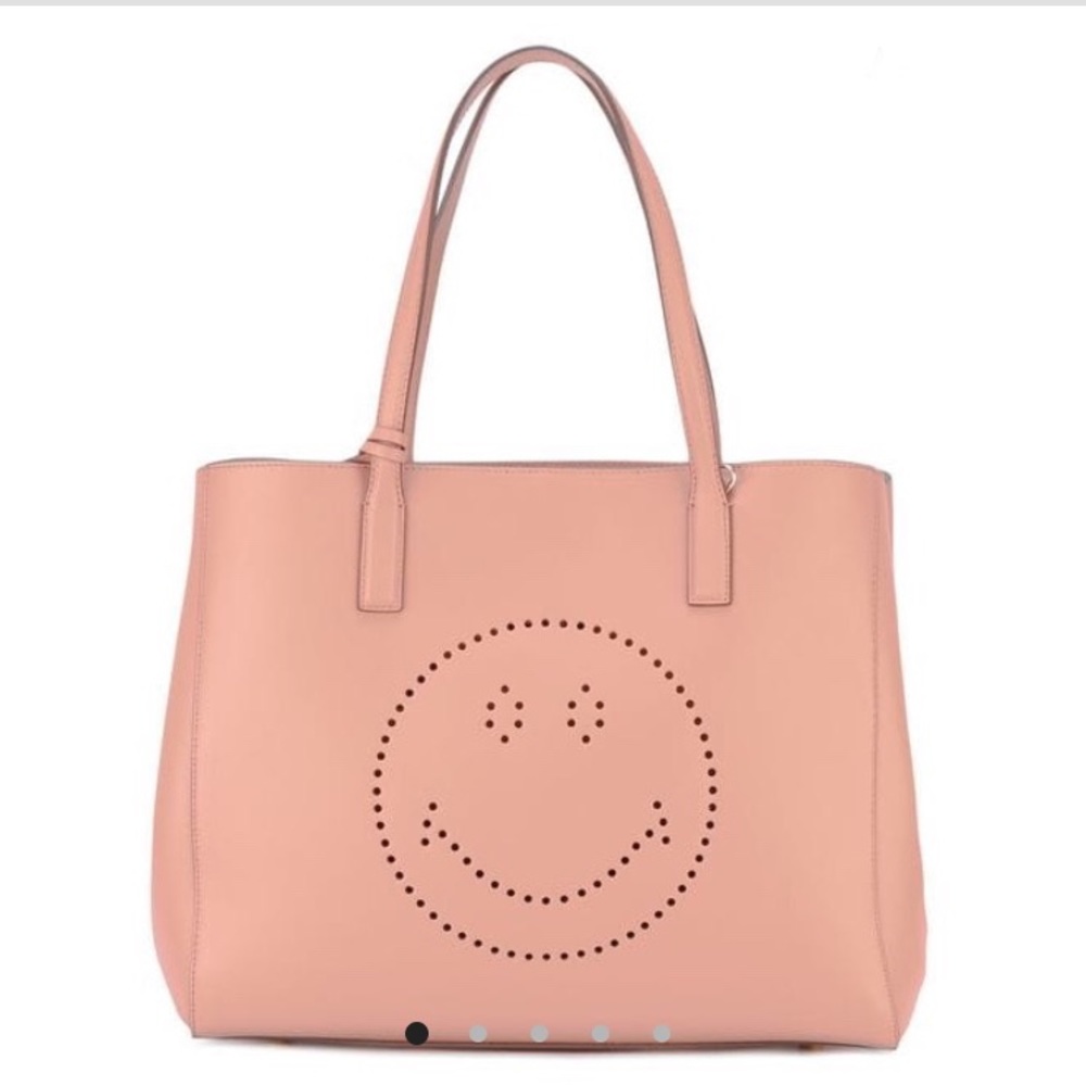 🎉🎉COMING IN THIS WEEK!🎉🎉Brand New Anya Hindmarch Ebury Smiley Tote